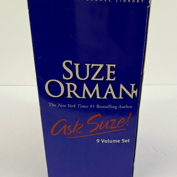 Financial Reference Library Set - Blue - Picture 5 of 7